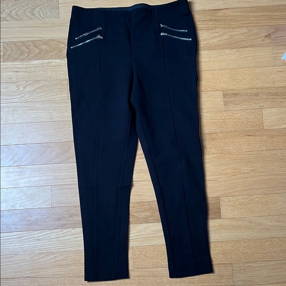 Black Ankle-Length Pants - Picture 1 of 9